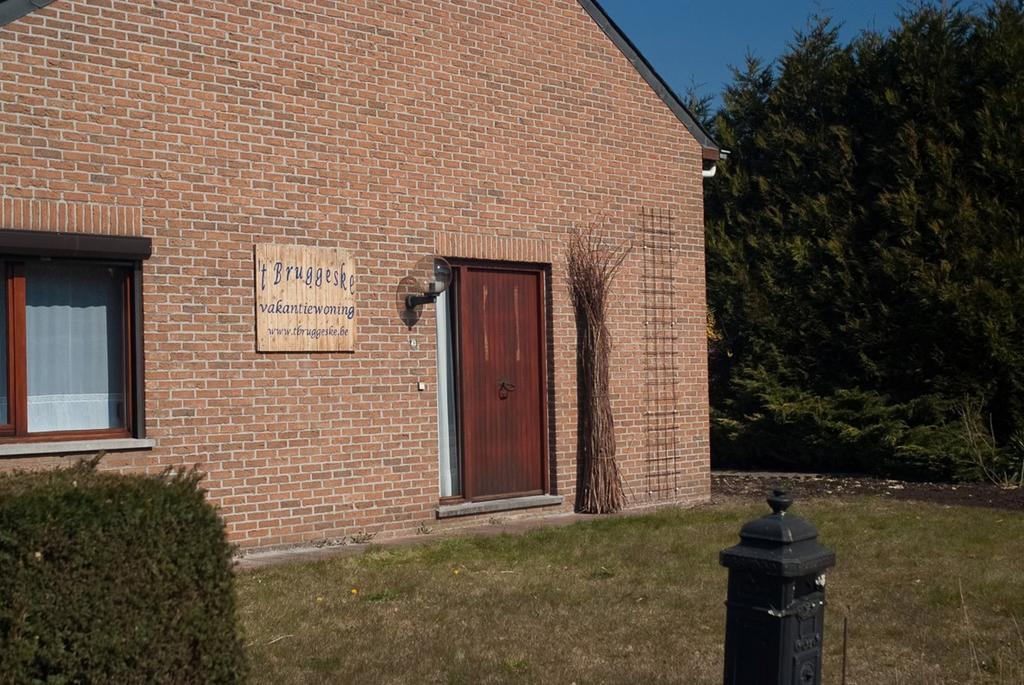 'T Bruggeske Villa Mol Buitenkant foto